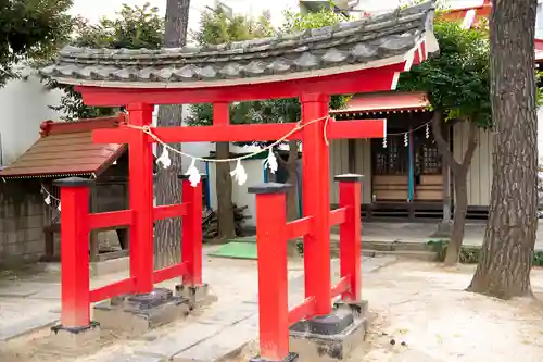 男衾厳島神社の鳥居