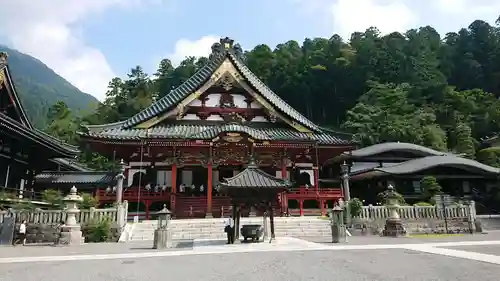 久遠寺の建物その他