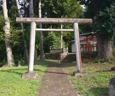 示現神社の鳥居