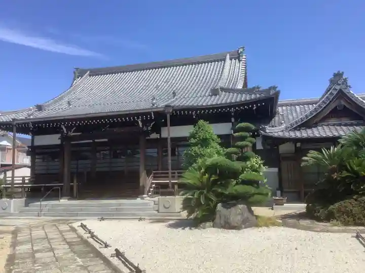長命寺の本殿・本堂