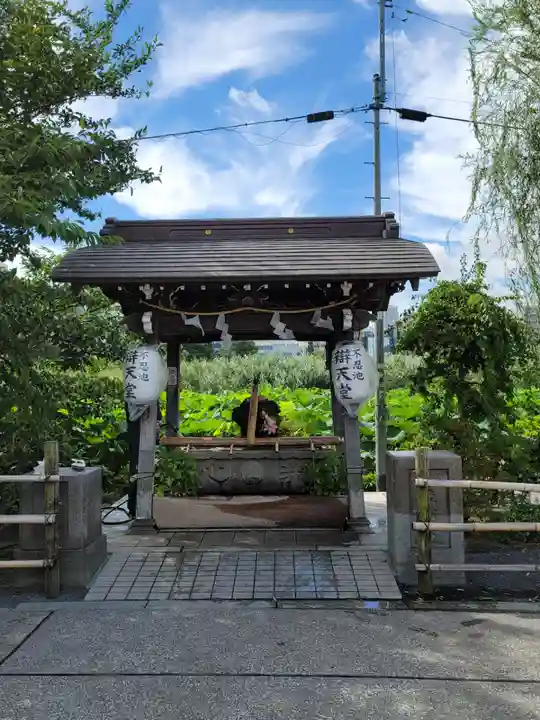 寛永寺不忍池弁天堂の手水舎