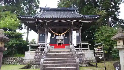 八幡宮の本殿