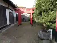 稲荷大神の鳥居