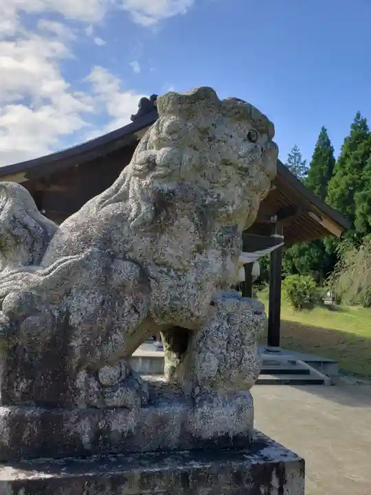 居多神社の狛犬