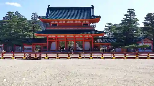 平安神宮の山門