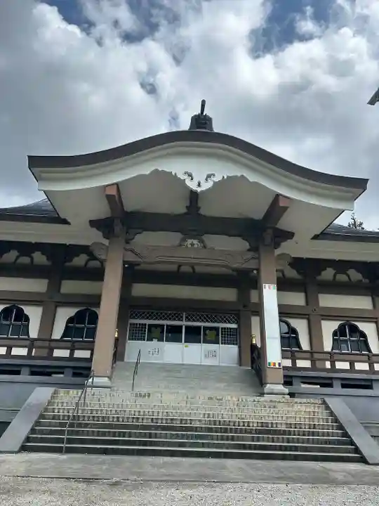 立山寺の本殿・本堂