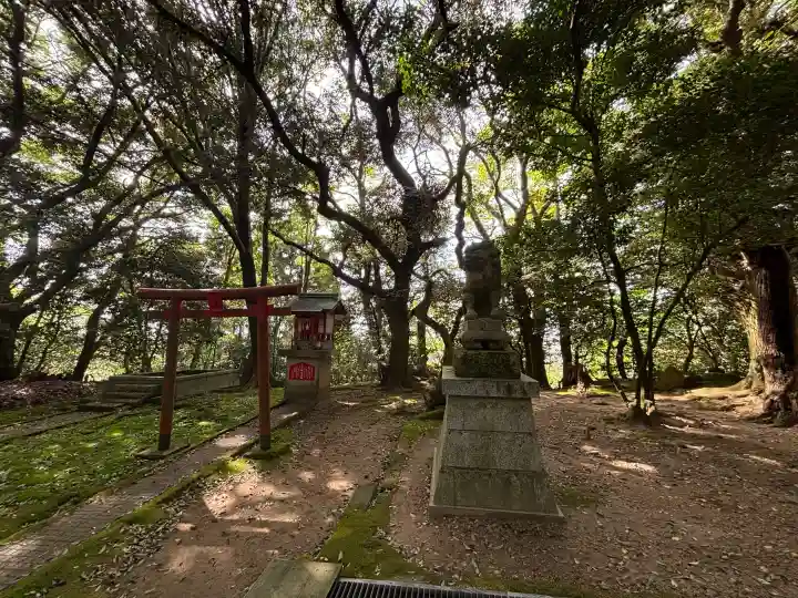 日本唯一香辛料の神 波自加彌神社の{uncategorized: "未分類", other: "その他", undefined: "問題あり", building: "その他建物", grave: "お墓", sacred_gate: "鳥居", guardian: "狛犬", statue: "像", buddha: "仏像", history: "歴史", nature: "自然", garden: "庭園", animal: "動物", pagoda: "塔", temizu: "手水舎", mountain_gate: "山門・神門", sanctuary: "本殿・本堂", subordinate: "末社・摂社", art: "芸術", scenery: "景色", jizo: "地蔵", ema: "絵馬", goshuin: "御朱印", omikuji: "おみくじ", items: "授与品その他", amulet: "お守り", goshuincho: "御朱印帳", eats: "食事", festival: "お祭り", votive_dance: "神楽", shichigosan: "七五三参", wedding: "結婚式", experience: "体験その他", initially: "初詣", around: "周辺", anti_infection: "感染症対策"}