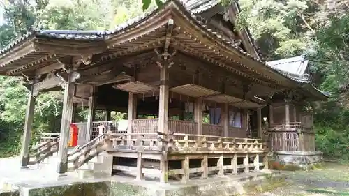 精矛神社の本殿