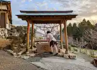 稲荷社の手水舎