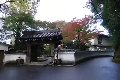 金峯山寺の山門・神門