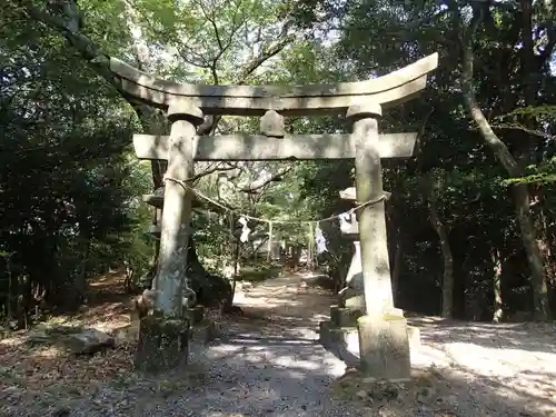 本宮神社（西寒多神社奥宮）の鳥居