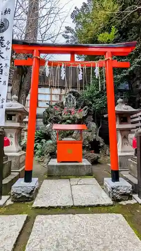 飛木稲荷神社の鳥居