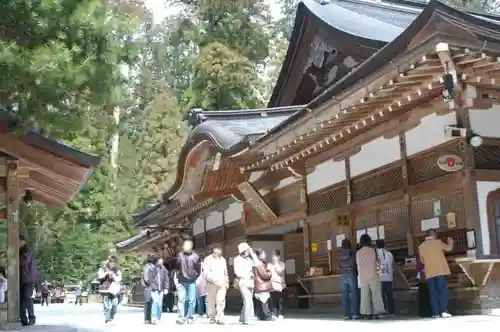 高野山金剛峯寺奥の院の建物その他