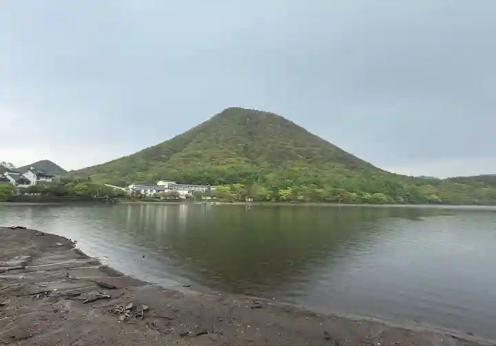 榛名富士山神社の{uncategorized: "未分類", other: "その他", undefined: "問題あり", building: "その他建物", grave: "お墓", sacred_gate: "鳥居", guardian: "狛犬", statue: "像", buddha: "仏像", history: "歴史", nature: "自然", garden: "庭園", animal: "動物", pagoda: "塔", temizu: "手水舎", mountain_gate: "山門・神門", sanctuary: "本殿・本堂", subordinate: "末社・摂社", art: "芸術", scenery: "景色", jizo: "地蔵", ema: "絵馬", goshuin: "御朱印", omikuji: "おみくじ", items: "授与品その他", amulet: "お守り", goshuincho: "御朱印帳", eats: "食事", festival: "お祭り", votive_dance: "神楽", shichigosan: "七五三参", wedding: "結婚式", experience: "体験その他", initially: "初詣", around: "周辺", anti_infection: "感染症対策"}
