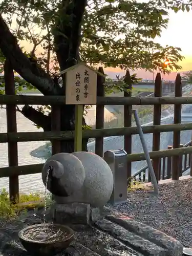 白髭神社の手水