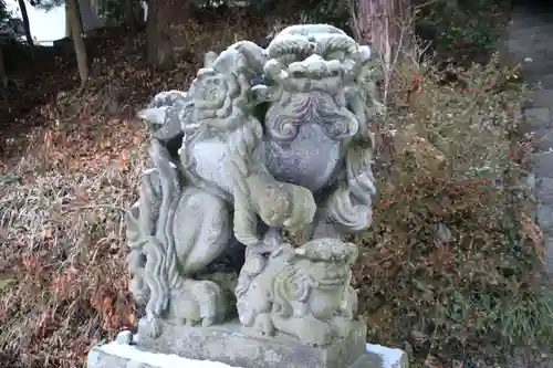 蟇目鹿島神社の狛犬