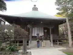 極楽寺（霊鷲山感應院極楽律寺）の本殿