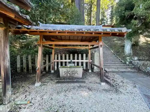 恵那神社の手水