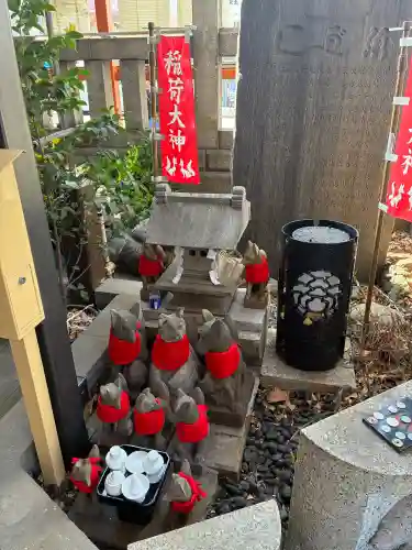 波除神社（波除稲荷神社）の{uncategorized: "未分類", other: "その他", undefined: "問題あり", building: "その他建物", grave: "お墓", sacred_gate: "鳥居", guardian: "狛犬", statue: "像", buddha: "仏像", history: "歴史", nature: "自然", garden: "庭園", animal: "動物", pagoda: "塔", temizu: "手水舎", mountain_gate: "山門・神門", sanctuary: "本殿・本堂", subordinate: "末社・摂社", art: "芸術", scenery: "景色", jizo: "地蔵", ema: "絵馬", goshuin: "御朱印", omikuji: "おみくじ", items: "授与品その他", amulet: "お守り", goshuincho: "御朱印帳", eats: "食事", festival: "お祭り", votive_dance: "神楽", shichigosan: "七五三参", wedding: "結婚式", experience: "体験その他", initially: "初詣", around: "周辺", anti_infection: "感染症対策"}