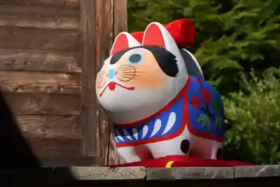 滑川神社 - 仕事と子どもの守り神の狛犬