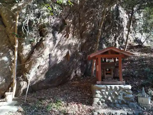 石倉院の末社・摂社