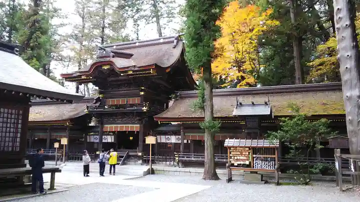 諏訪大社下社春宮の本殿・本堂