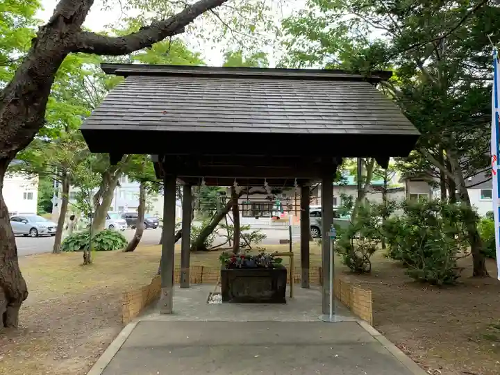 北広島市総鎮守 廣島神社の手水舎