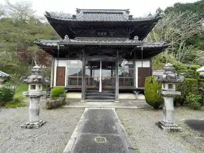 常光寺の{uncategorized: "未分類", other: "その他", undefined: "問題あり", building: "その他建物", grave: "お墓", sacred_gate: "鳥居", guardian: "狛犬", statue: "像", buddha: "仏像", history: "歴史", nature: "自然", garden: "庭園", animal: "動物", pagoda: "塔", temizu: "手水舎", mountain_gate: "山門・神門", sanctuary: "本殿・本堂", subordinate: "末社・摂社", art: "芸術", scenery: "景色", jizo: "地蔵", ema: "絵馬", goshuin: "御朱印", omikuji: "おみくじ", items: "授与品その他", amulet: "お守り", goshuincho: "御朱印帳", eats: "食事", festival: "お祭り", votive_dance: "神楽", shichigosan: "七五三参", wedding: "結婚式", experience: "体験その他", initially: "初詣", around: "周辺", anti_infection: "感染症対策"}