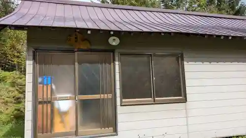 下金山神社の建物その他