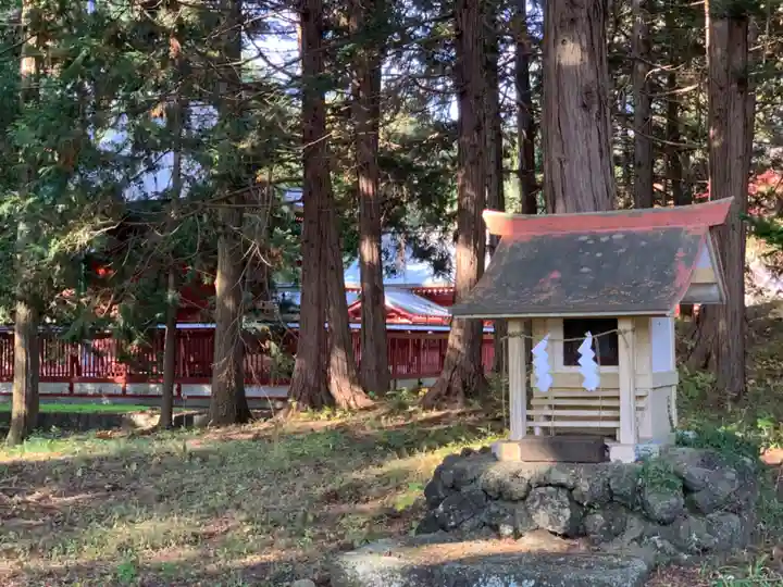 冨士御室浅間神社の末社・摂社