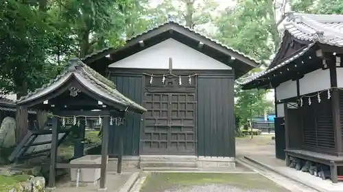 那波加神社の建物その他