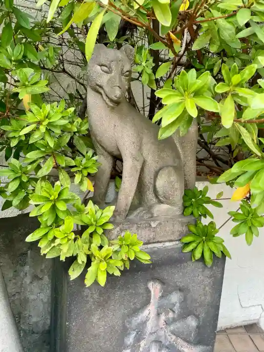 笠間稲荷神社の{uncategorized: "未分類", other: "その他", undefined: "問題あり", building: "その他建物", grave: "お墓", sacred_gate: "鳥居", guardian: "狛犬", statue: "像", buddha: "仏像", history: "歴史", nature: "自然", garden: "庭園", animal: "動物", pagoda: "塔", temizu: "手水舎", mountain_gate: "山門・神門", sanctuary: "本殿・本堂", subordinate: "末社・摂社", art: "芸術", scenery: "景色", jizo: "地蔵", ema: "絵馬", goshuin: "御朱印", omikuji: "おみくじ", items: "授与品その他", amulet: "お守り", goshuincho: "御朱印帳", eats: "食事", festival: "お祭り", votive_dance: "神楽", shichigosan: "七五三参", wedding: "結婚式", experience: "体験その他", initially: "初詣", around: "周辺", anti_infection: "感染症対策"}