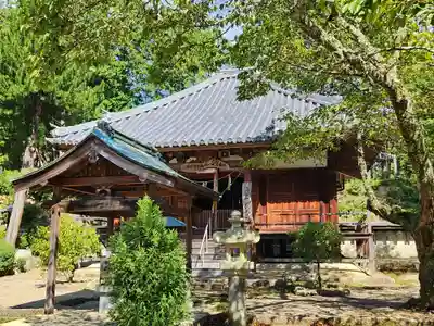 長明寺の本殿・本堂