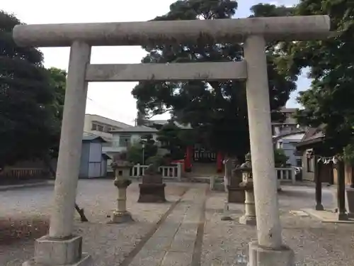 小村田氷川神社の鳥居