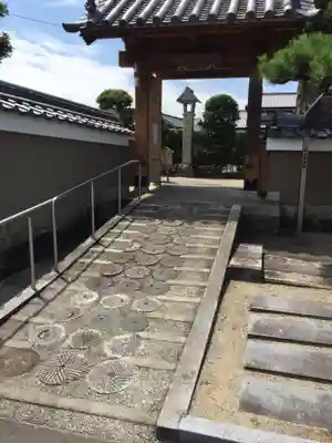 光明寺の山門・神門