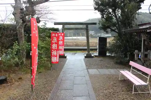 櫻井子安神社の鳥居