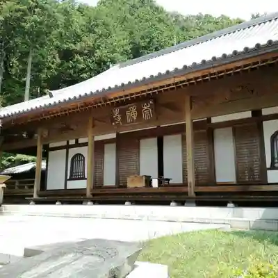 崇禅寺の本殿・本堂