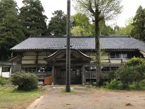 明泉寺の本殿・本堂