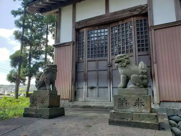 諏訪社の本殿・本堂