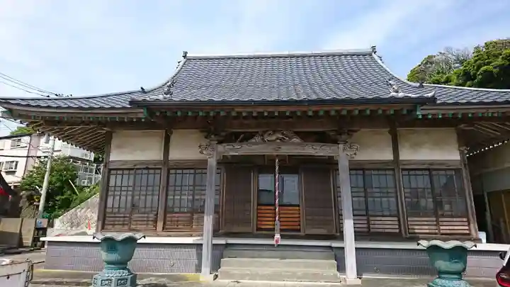 妙忍寺の本殿・本堂