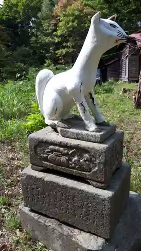 樽岸稲荷神社の狛犬