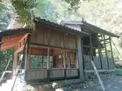 子守神社の本殿