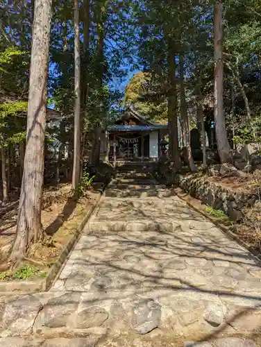 玉野御嶽神社の本殿・本堂