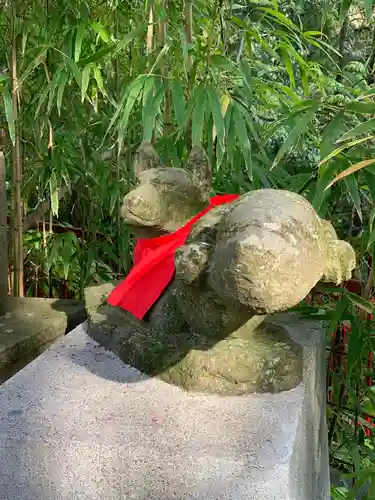 白笹稲荷神社の狛犬