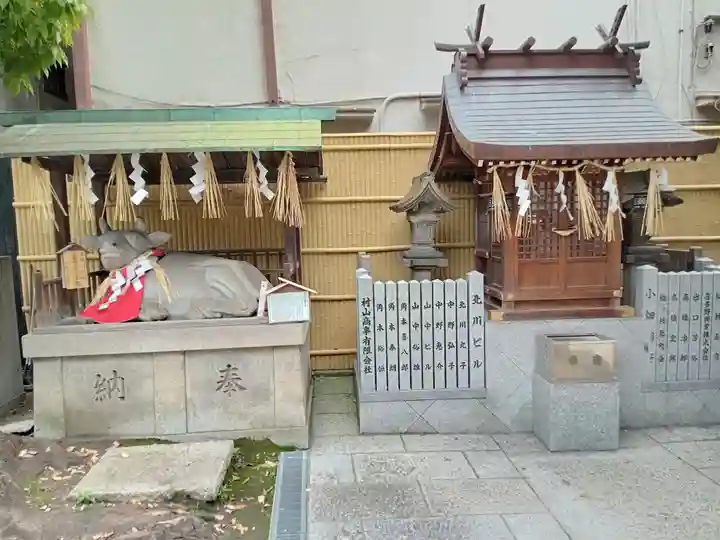 綱敷天神社の像