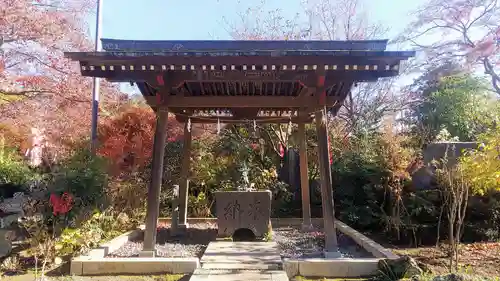 多聞院の手水舎