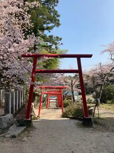 小川諏訪神社の末社