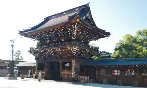 西新井大師総持寺の山門・神門