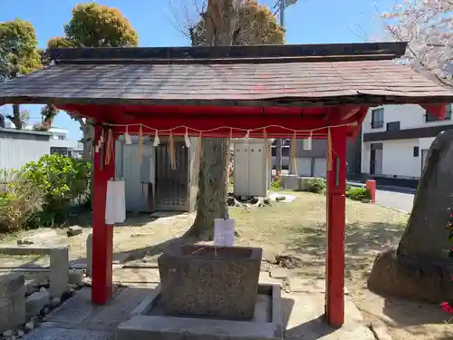 稲荷神社の手水舎