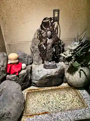 三瀧山不動院の手水舎